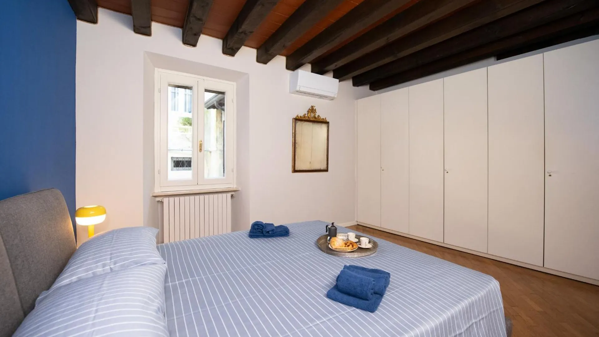 דירות דסנזאנו דל גארדה Casa Sul Porto